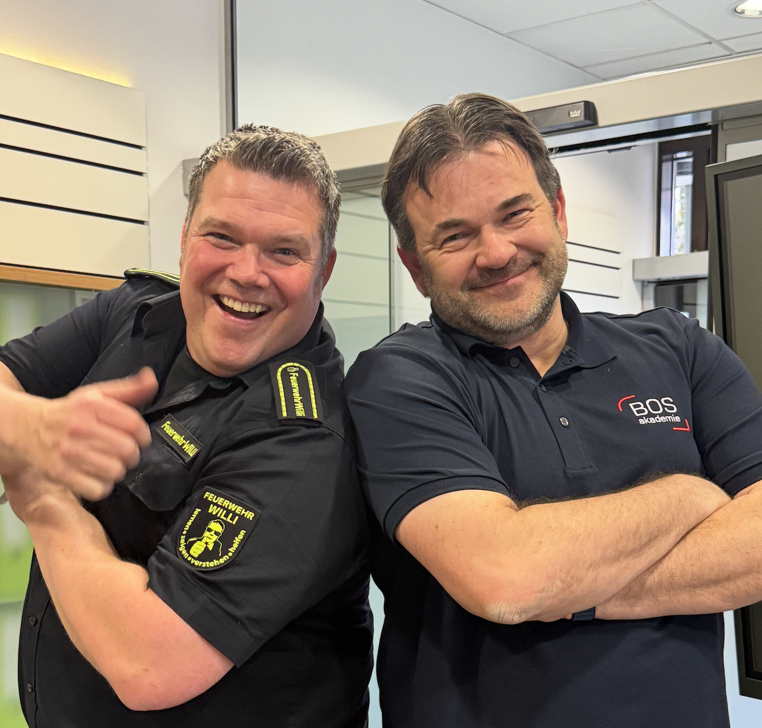 FeuerwehrWilli zu Besuch! – Ein spannender Drehtag mit der BOS-Akademie