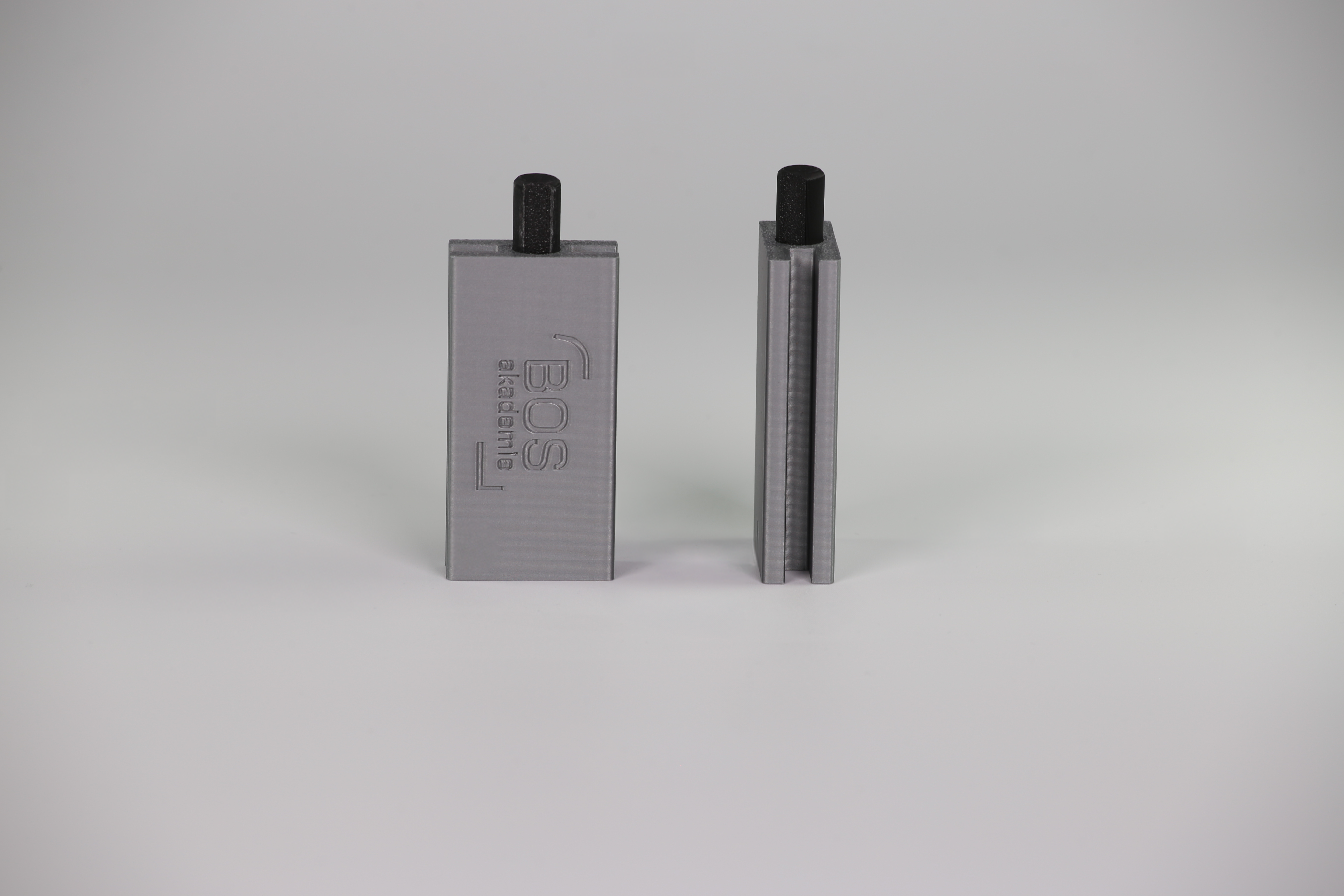 Zweiseitiger Geländerpfeiler Zweiseitiger Geländerpfeiler