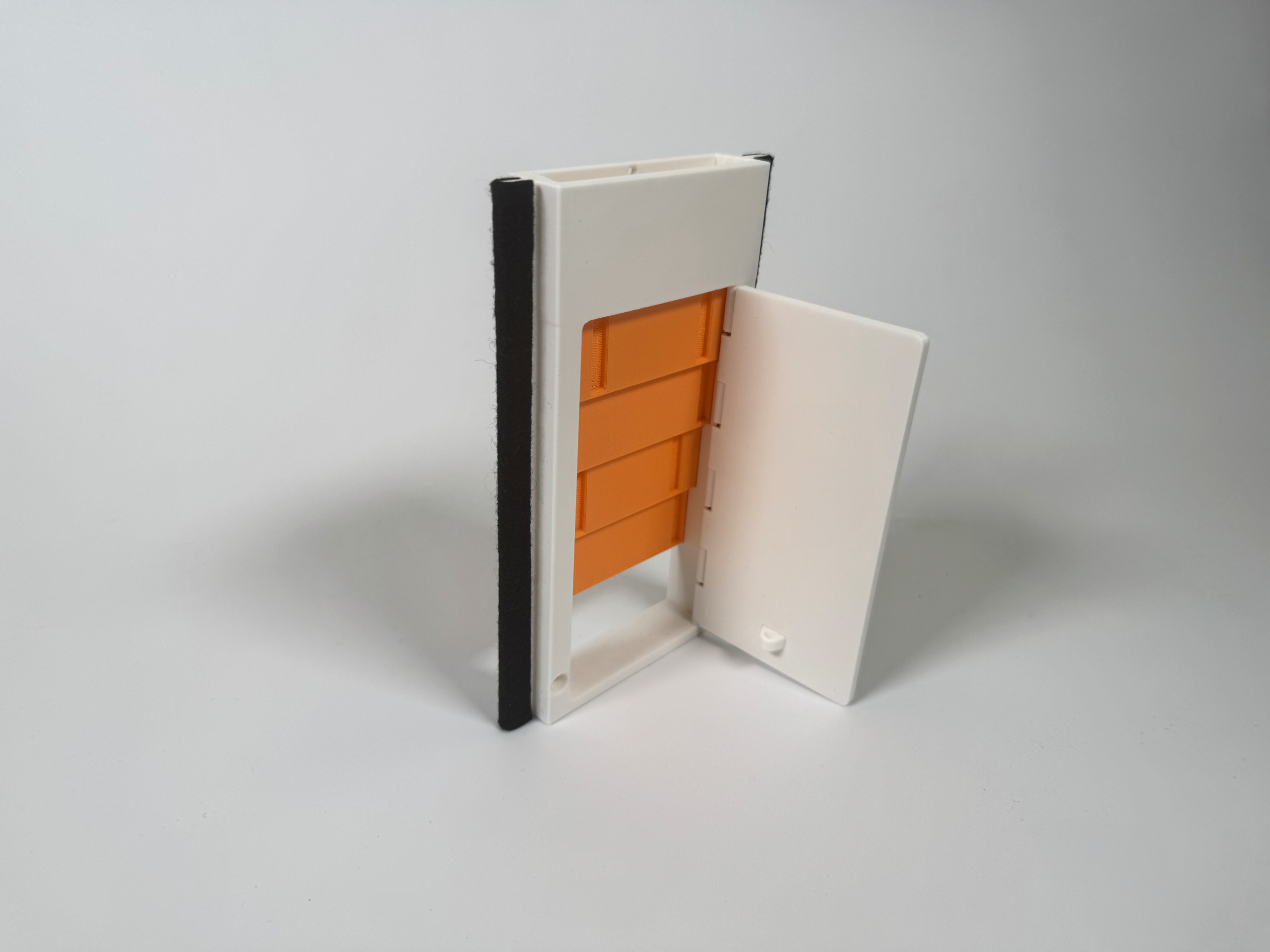 Mobiler Rauchverschluss gesetzt und Tür geöffnet