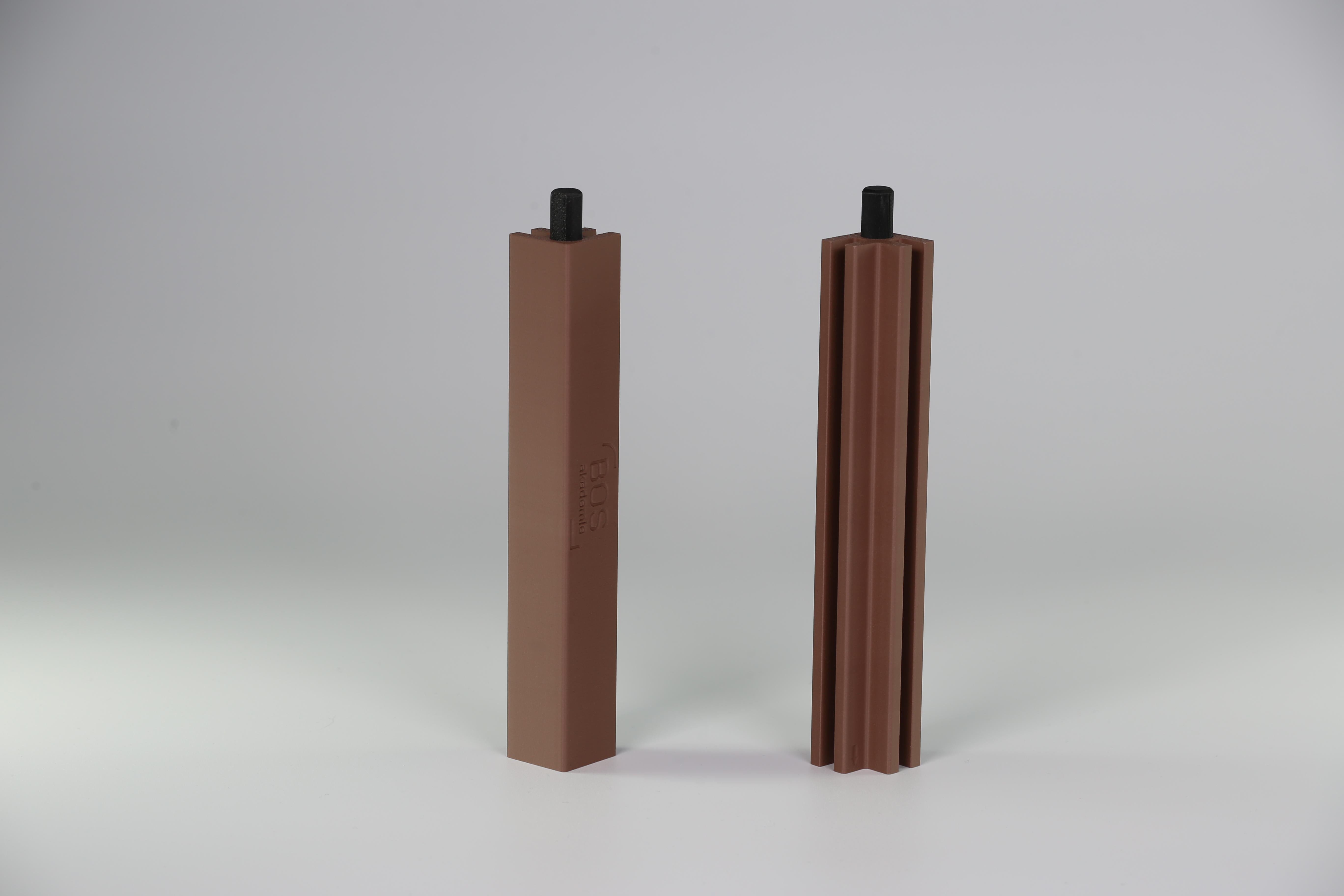 Eckpfeiler in braun Eckpfeiler in braun