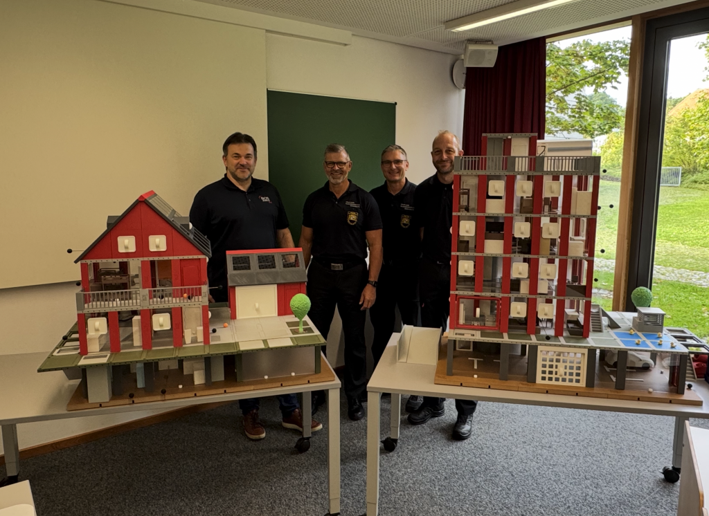 Taktik-Trainer Auslieferung an die Staatliche Feuerwehrschule Regensburg (SFSR)