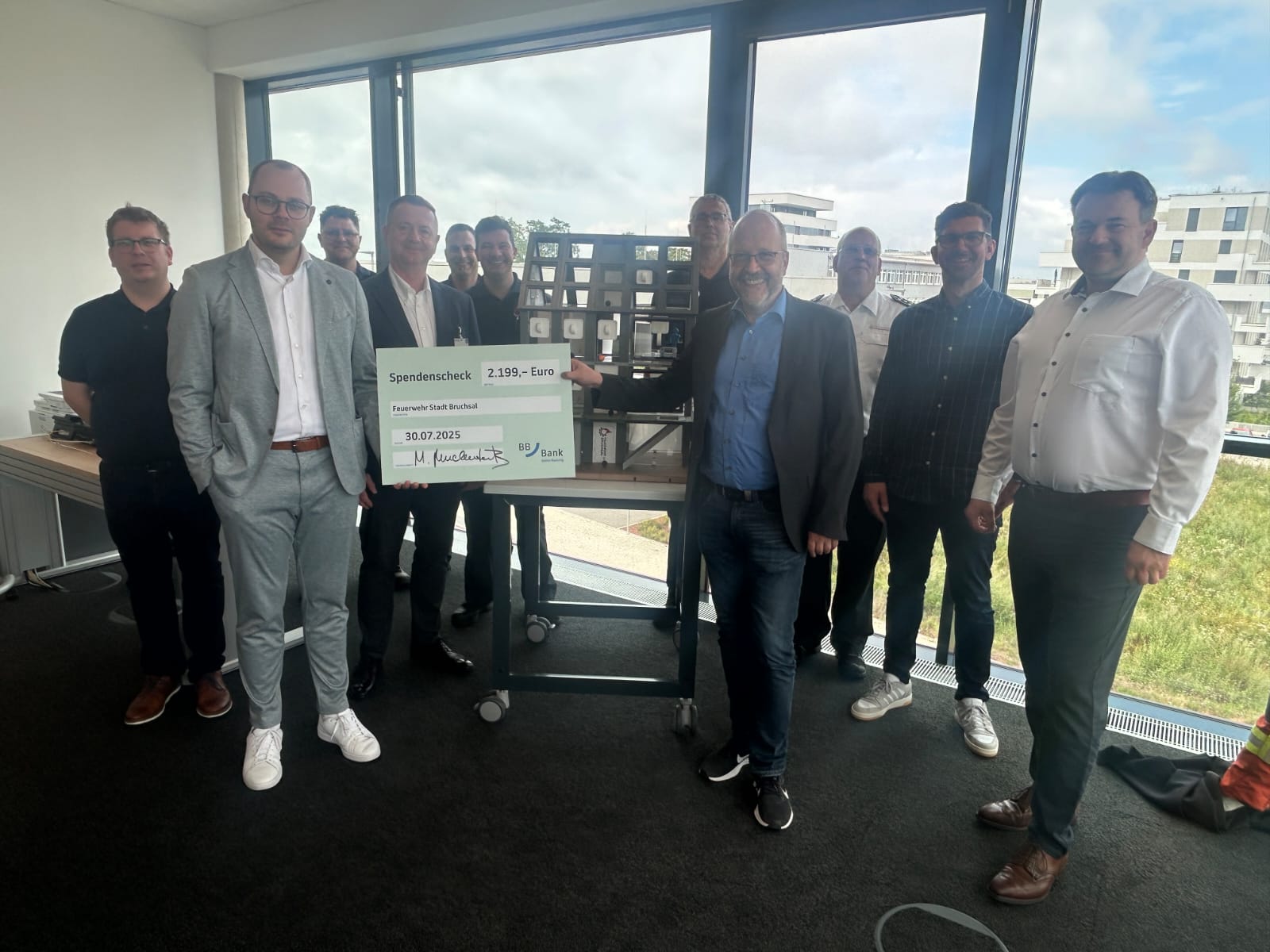 Auslieferung eines Taktik-Trainers an die Feuerwehr Bruchsal