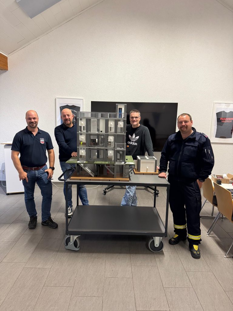 Auslieferung des Taktik-Trainers an die Verbandsgemeinde Lingenfeld