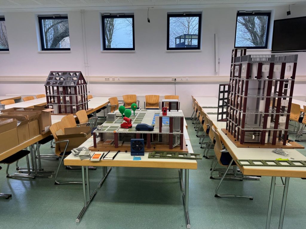 Auslieferung Taktik-Trainer LFBK Koblenz