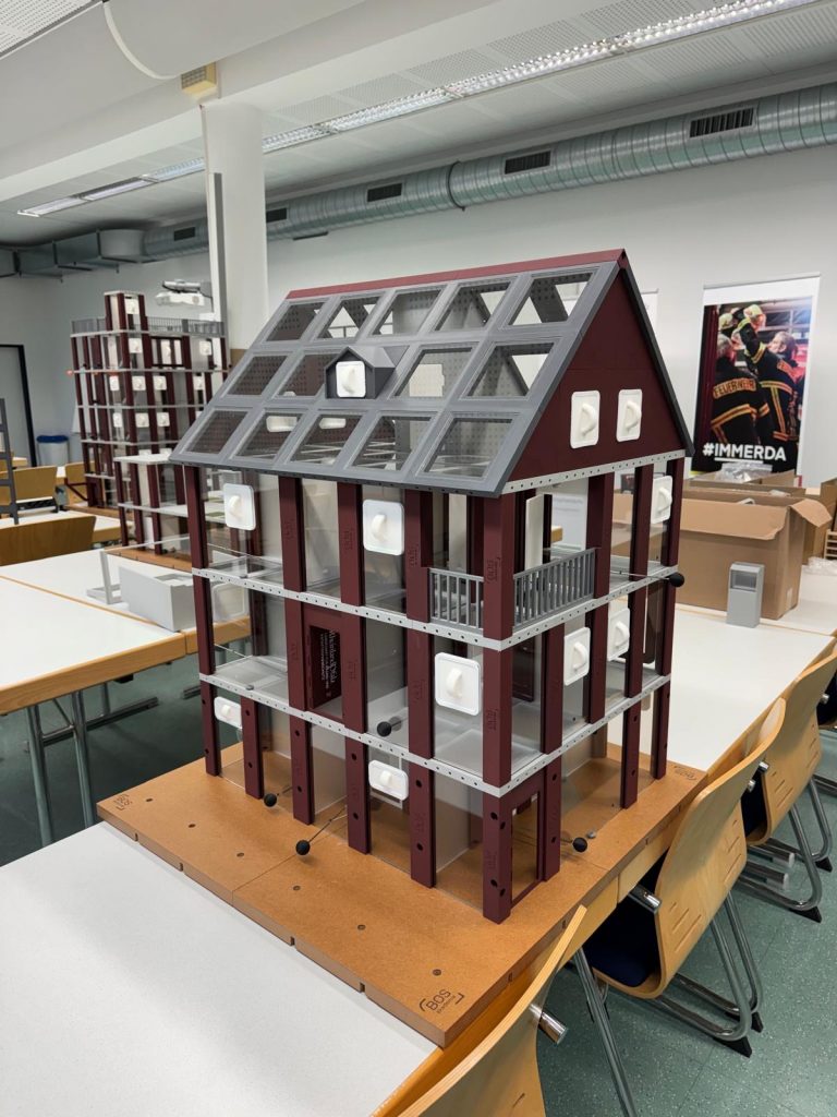 Auslieferung Taktik-Trainer Einfamilienhaus LFBK Koblenz