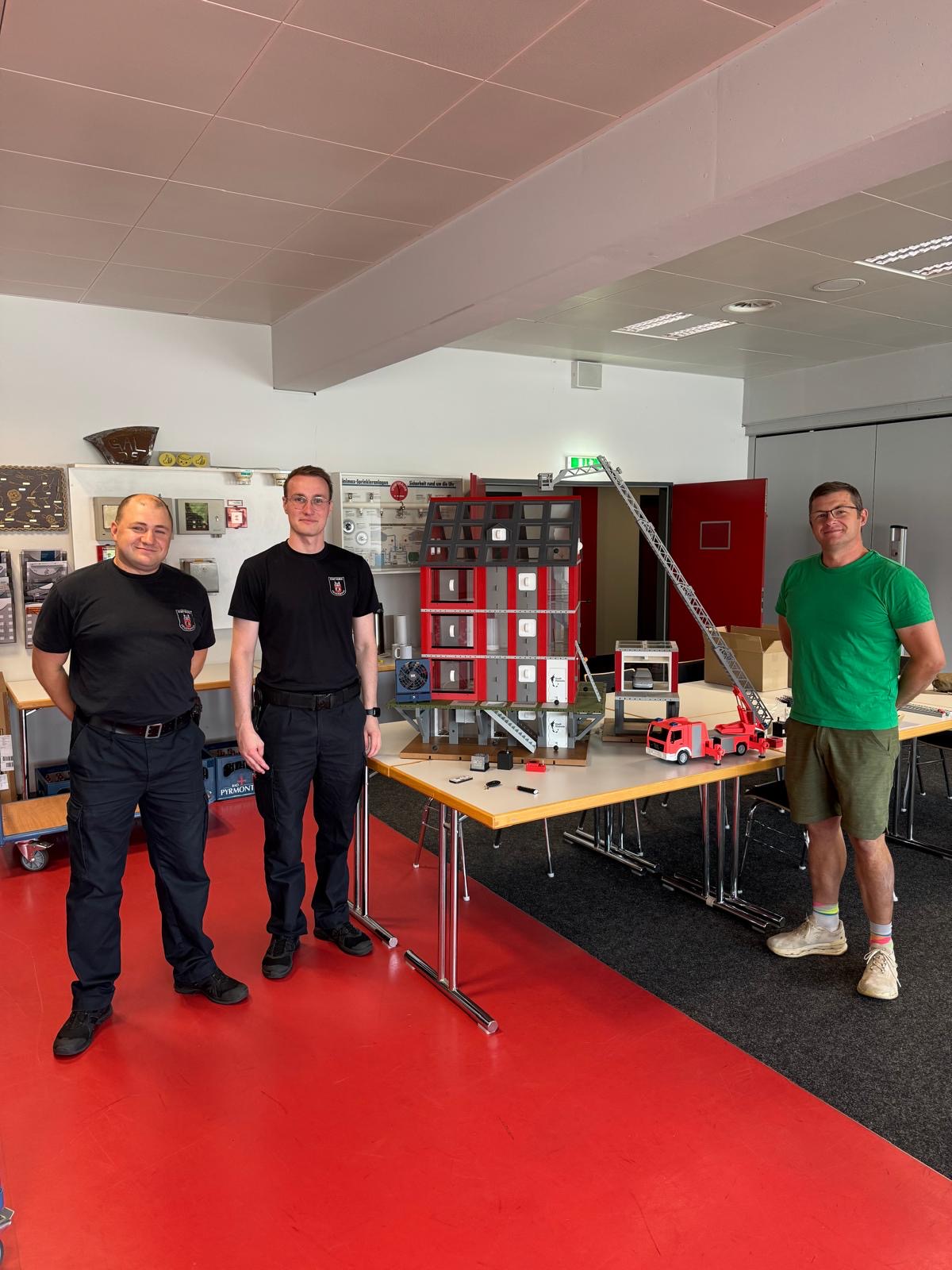 Auslieferung an die Feuerwehr Hameln